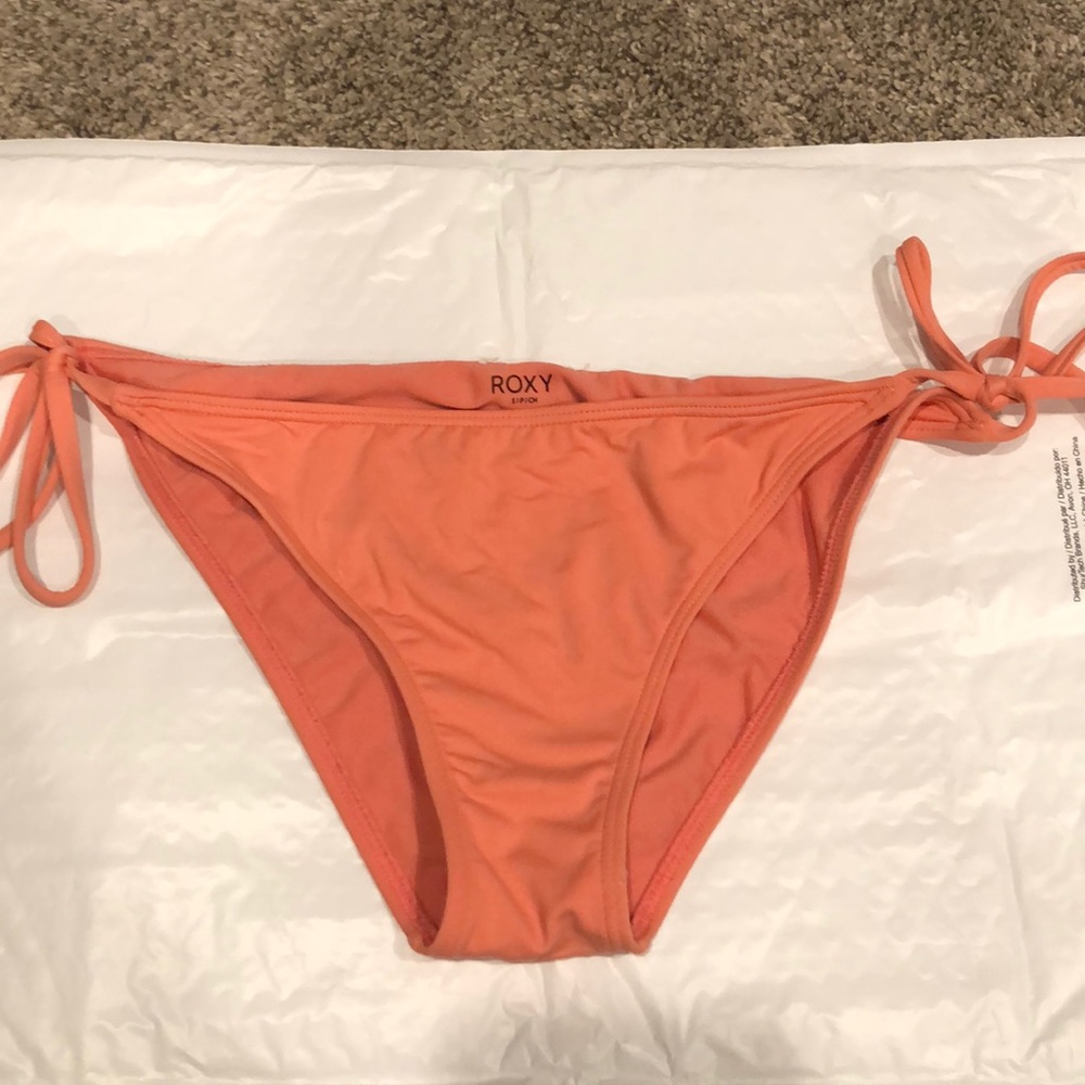 Roxy peach swim bottoms size small